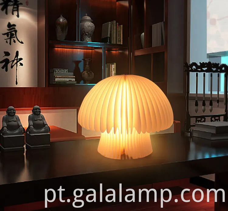 Lâmpada de mesa de madeira de bambu led colorida com design de cogumelos